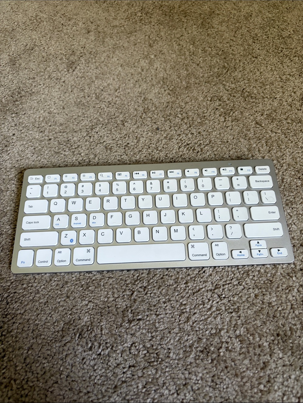 Bluetooth Wireless Keyboard - White & Silver Aluminum
